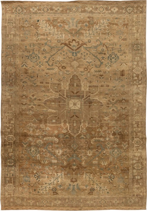 floral Heriz rug