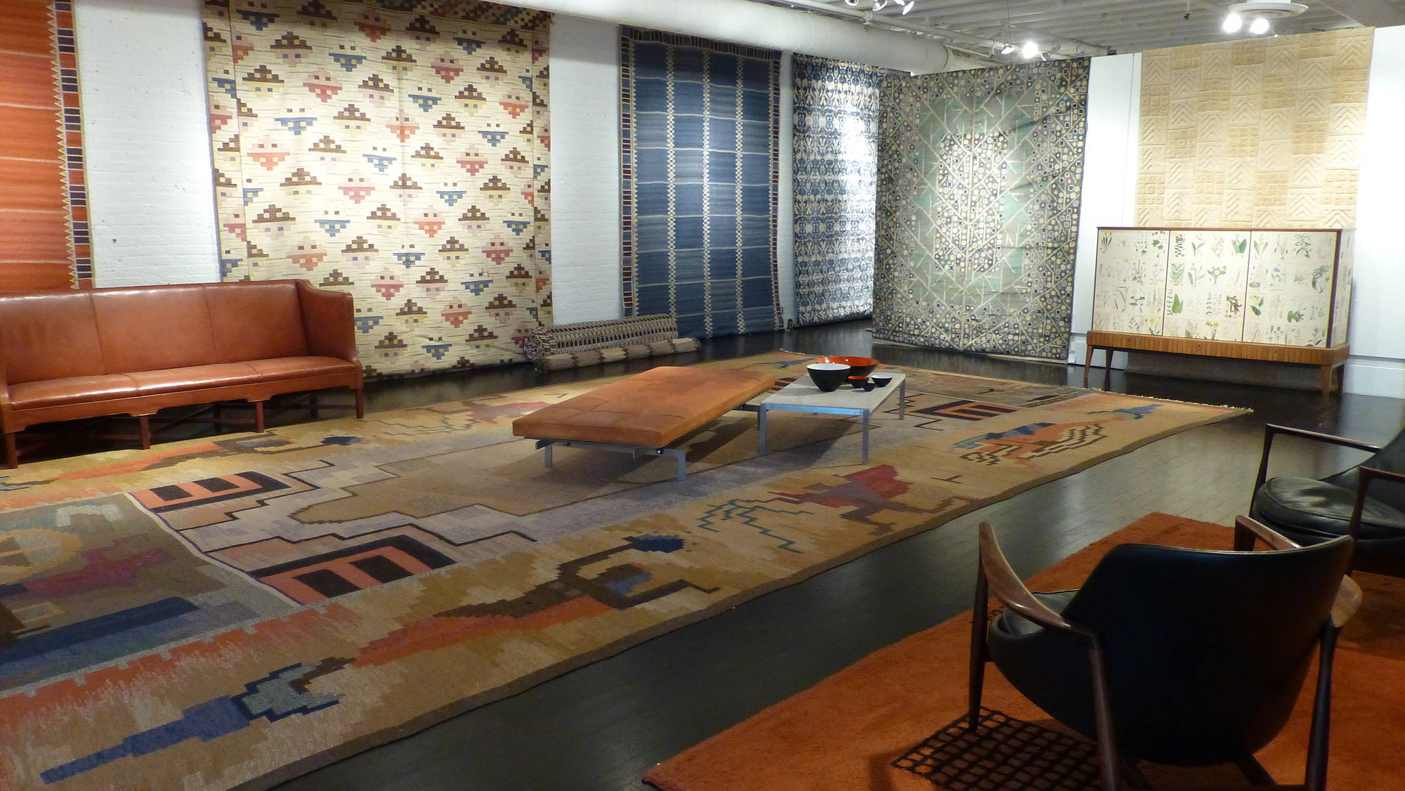 20th century carpets at wright %282%29