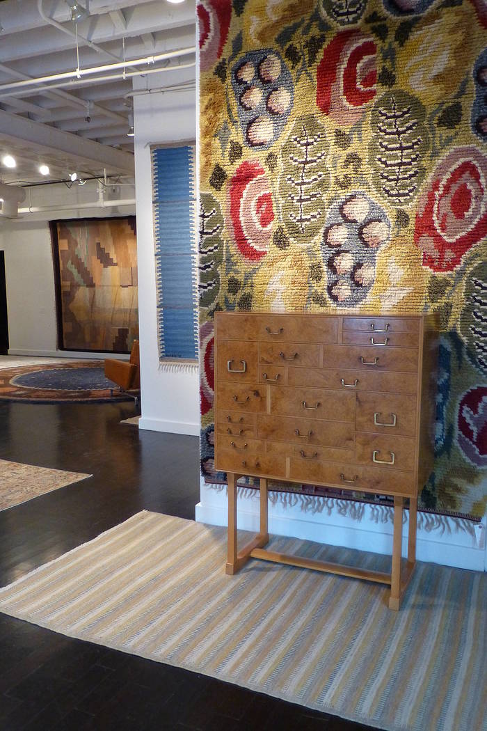 20th century carpets at wright %2810%29
