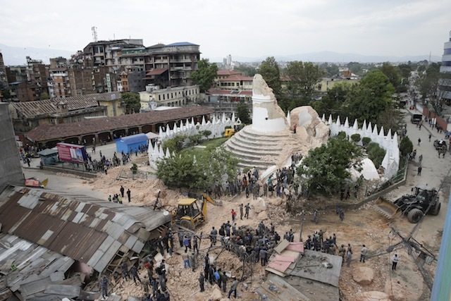 Powerful earthquake hits Nepal