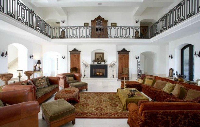 Charles-Siegers-Chateaux-Living-Room_1064x674