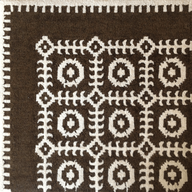 patterned rug