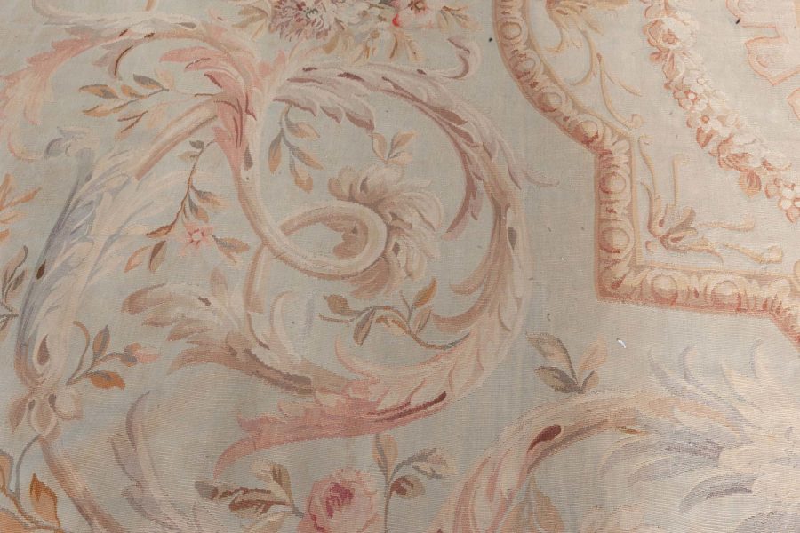Authentic 19th Century Aubusson Round Handmade Wool Carpet BB0135