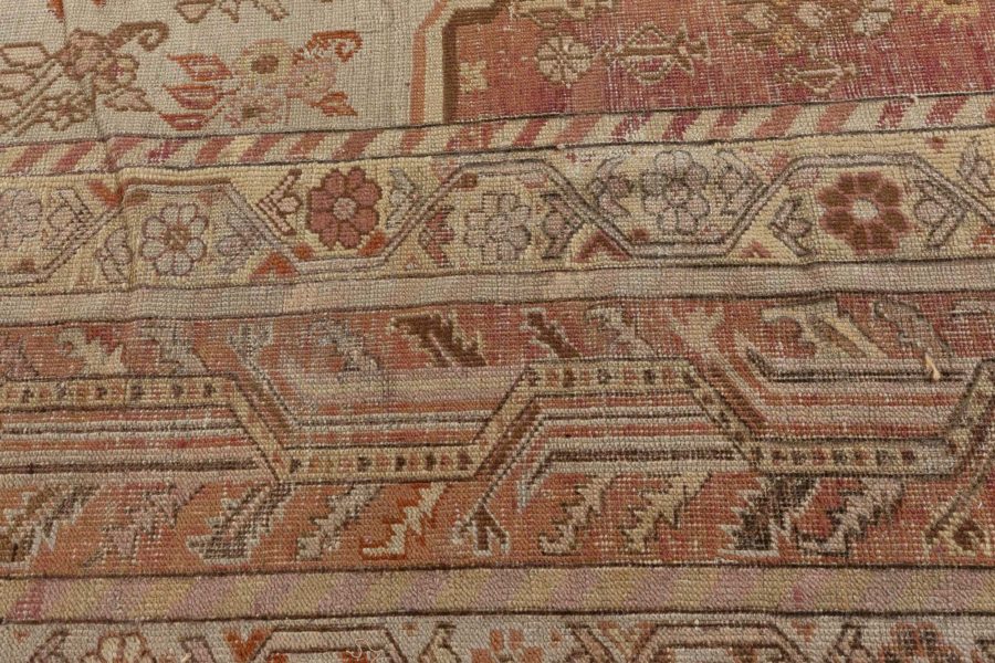 Antique Turkish Ghiordes Rug BB0804