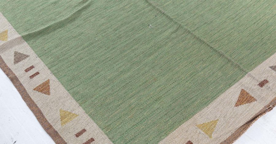 Mid-20th Century Green Swedish Flat-Woven Rug BB4808