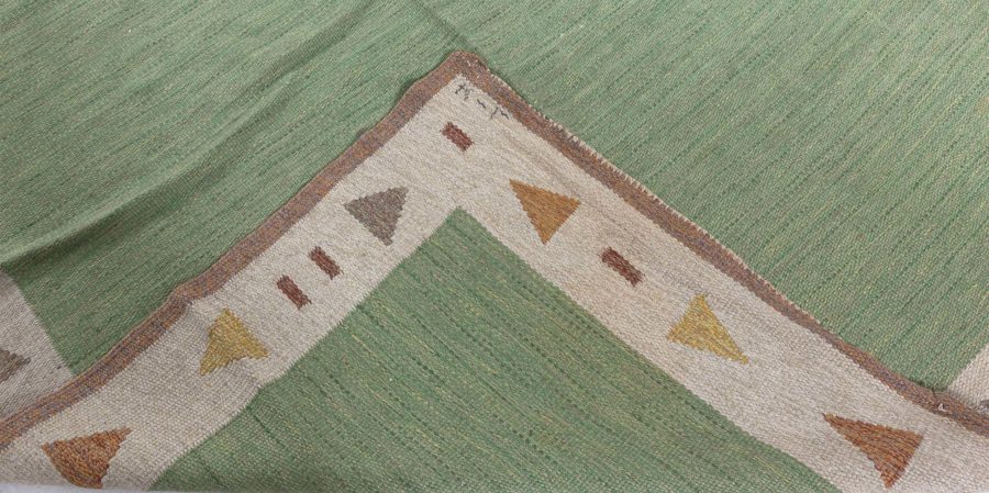 Mid-20th Century Green Swedish Flat-Woven Rug BB4808