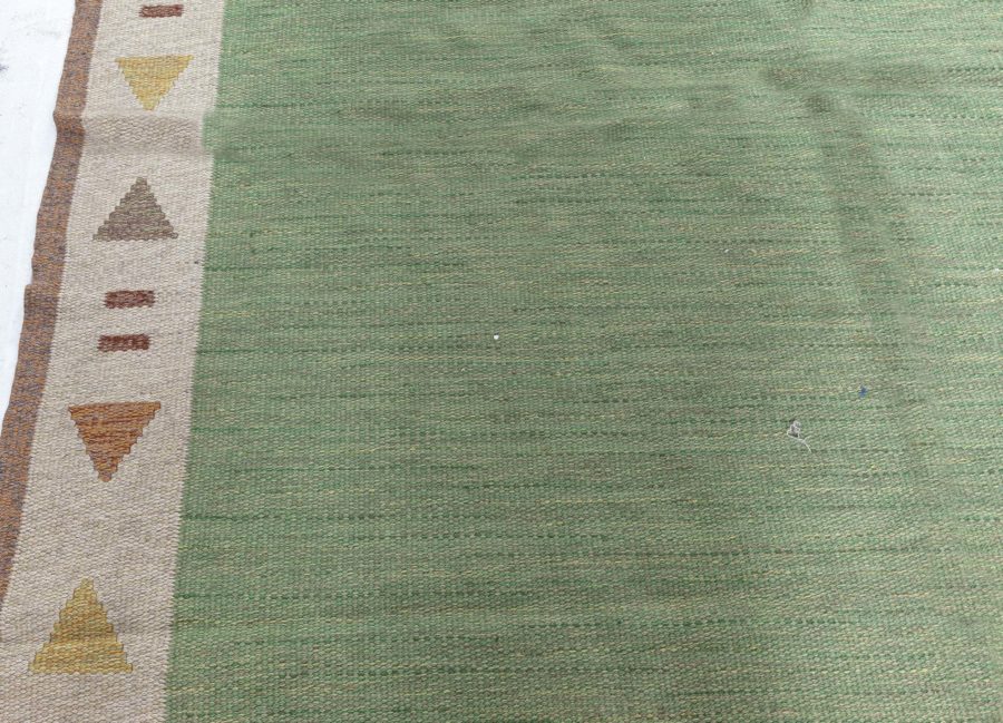 Mid-20th Century Green Swedish Flat-Woven Rug BB4808