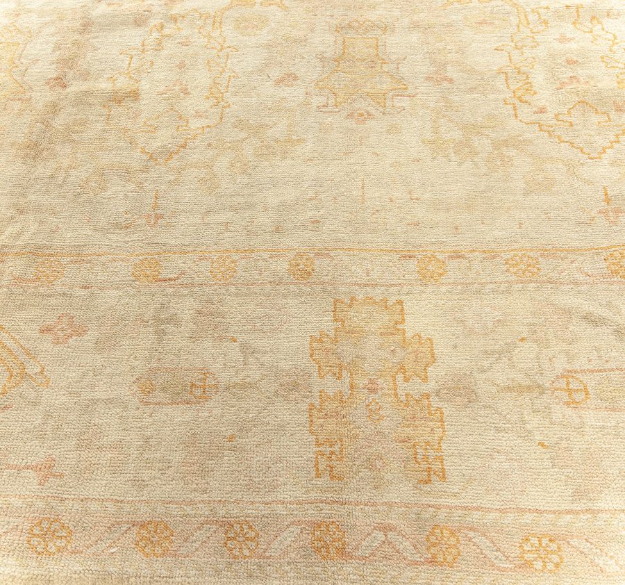 Early 20th Century Turkish Oushak Rug in Beige, Orange, Yellow Shades BB5668