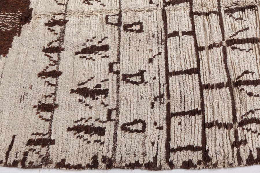 Vintage Tribal Hand Knotted Natural Wool Moroccan Area Rug BB6083