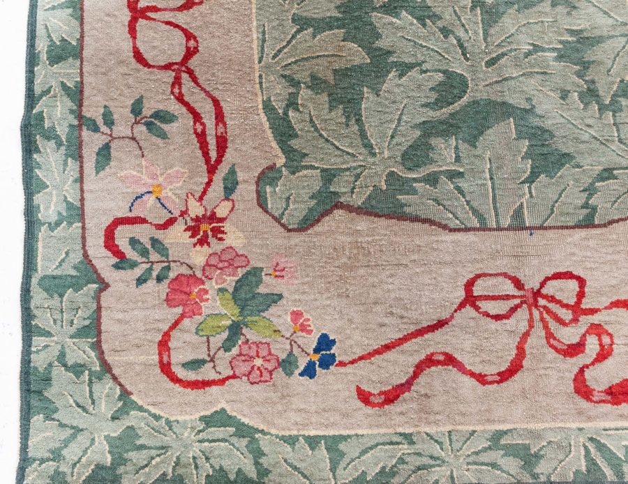 Mid-20th century Art Deco Chinese Green and Red Hand Knotted Wool Rug BB6237
