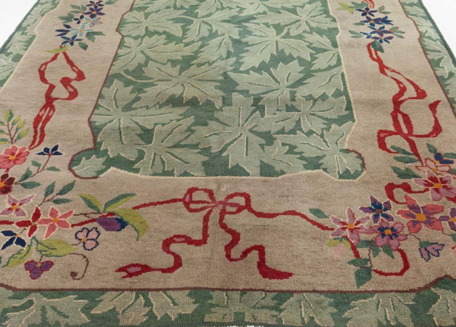 Mid-20th century Art Deco Chinese Green and Red Hand Knotted Wool Rug BB6237