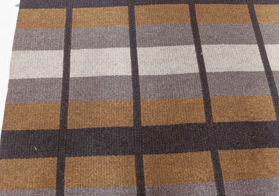 Midcentury Swedish Light Gray and Khaki Reversible Flat-Weave Rug BB6241