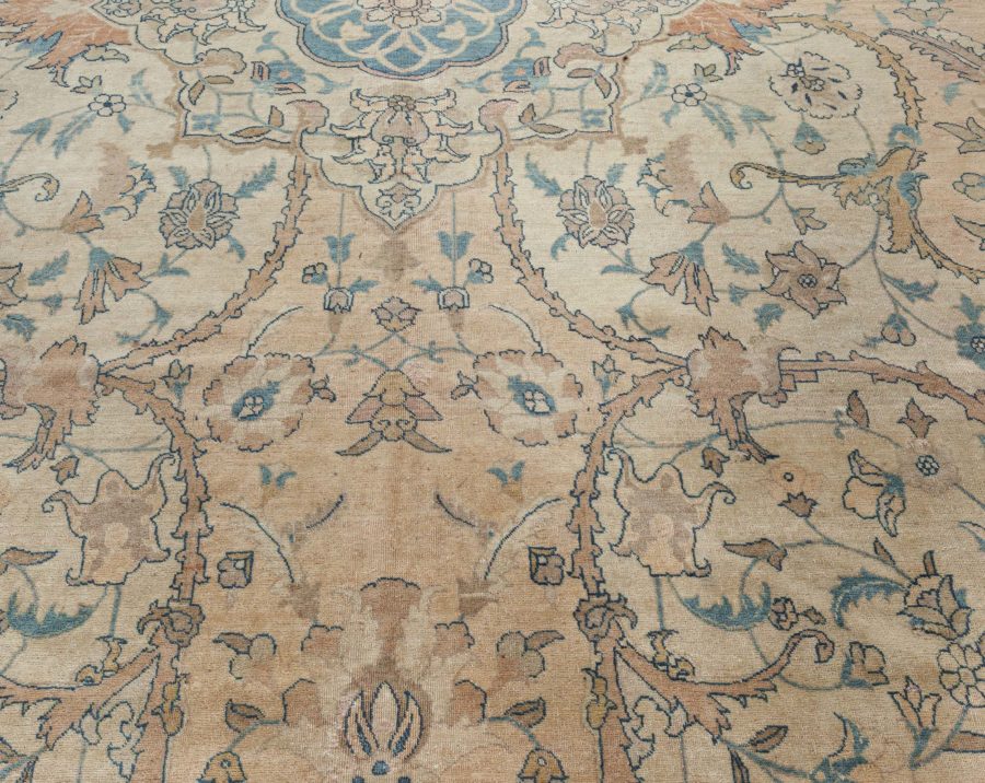 Antique Ivory Background Blue Flower Medallion Persian Tabriz Wool Rug BB7205