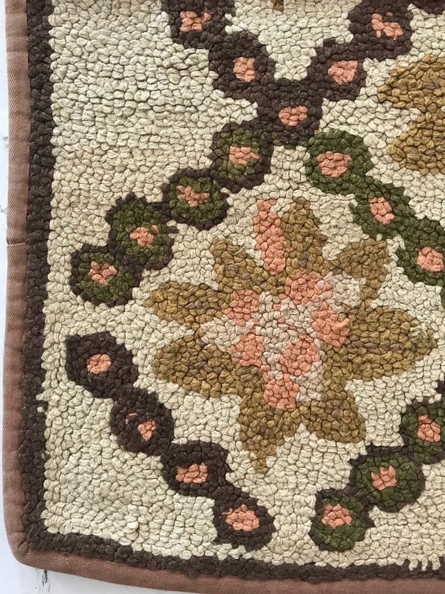 Vintage American Hooked Rug BB7531