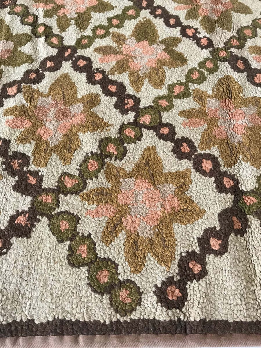 Vintage American Hooked Rug BB7531