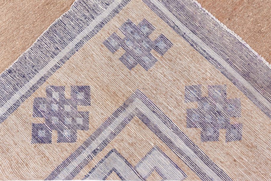 Authentic Early 20th Century Chinese Beige Handmade Wool Rug BB8843