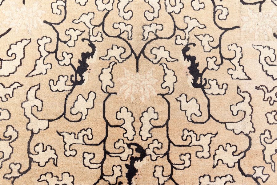 Vintage Chinese Botanic Beige and Black Handmade Wool Rug BB8844