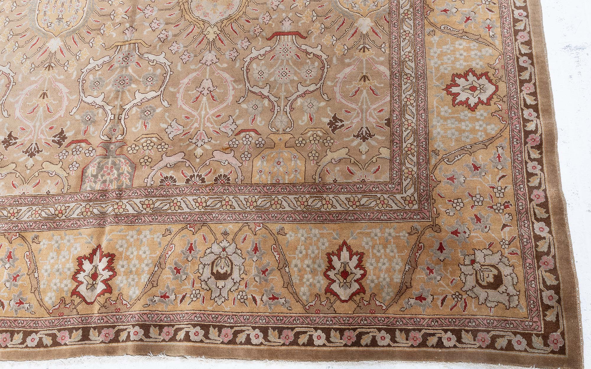 Antique Tabriz Floral Hand-Knotted Wool Rug BB9224 Antique Tabriz Floral Hand-Knotted Wool Rug BB9224