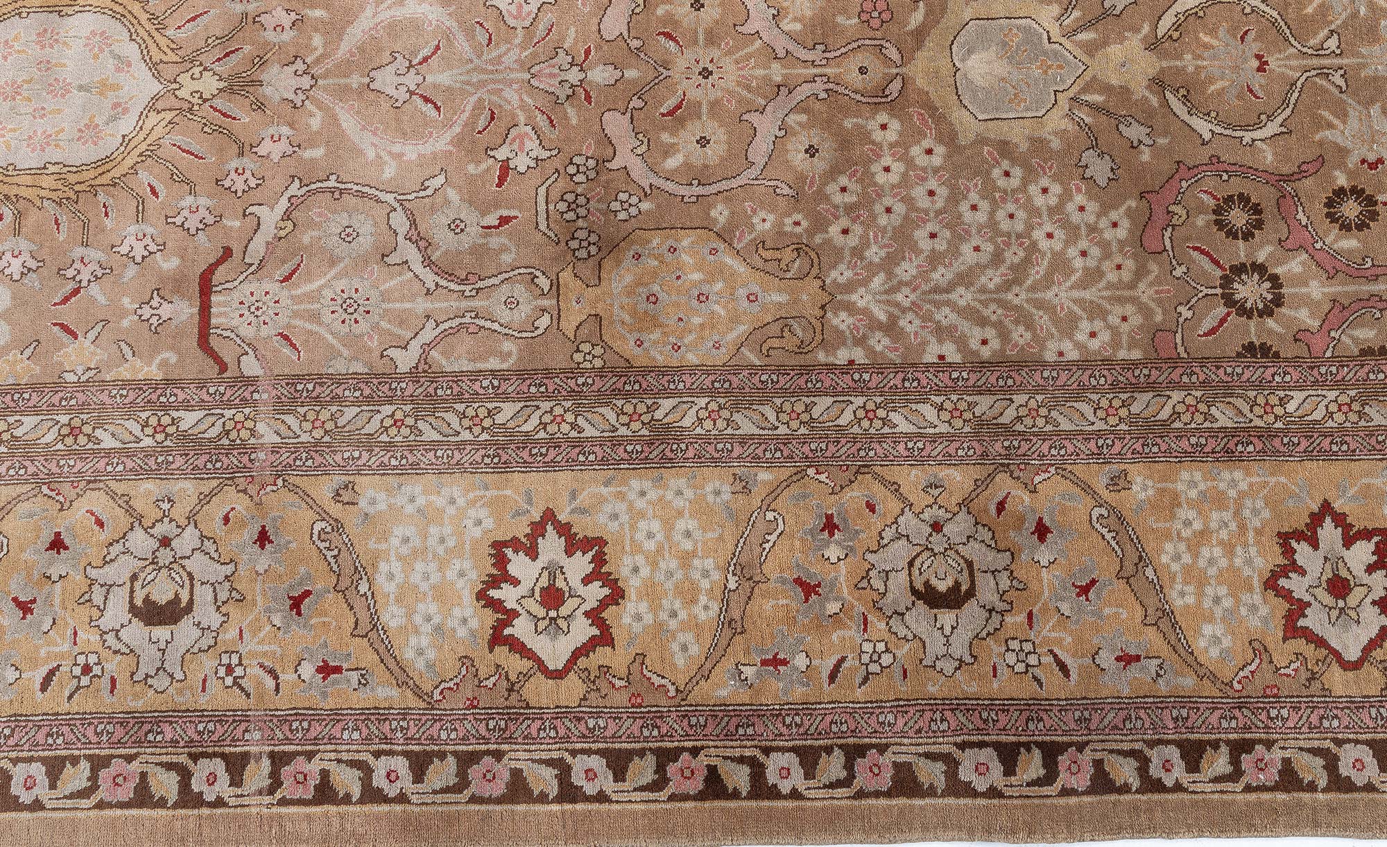 Antique Tabriz Floral Hand-Knotted Wool Rug BB9224 Antique Tabriz Floral Hand-Knotted Wool Rug BB9224