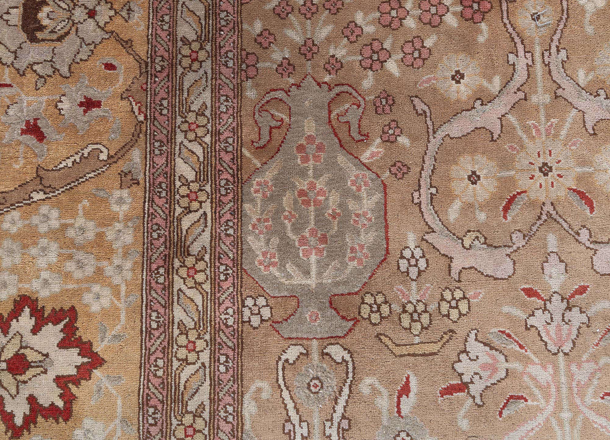 Antique Tabriz Floral Hand-Knotted Wool Rug BB9224 Antique Tabriz Floral Hand-Knotted Wool Rug BB9224