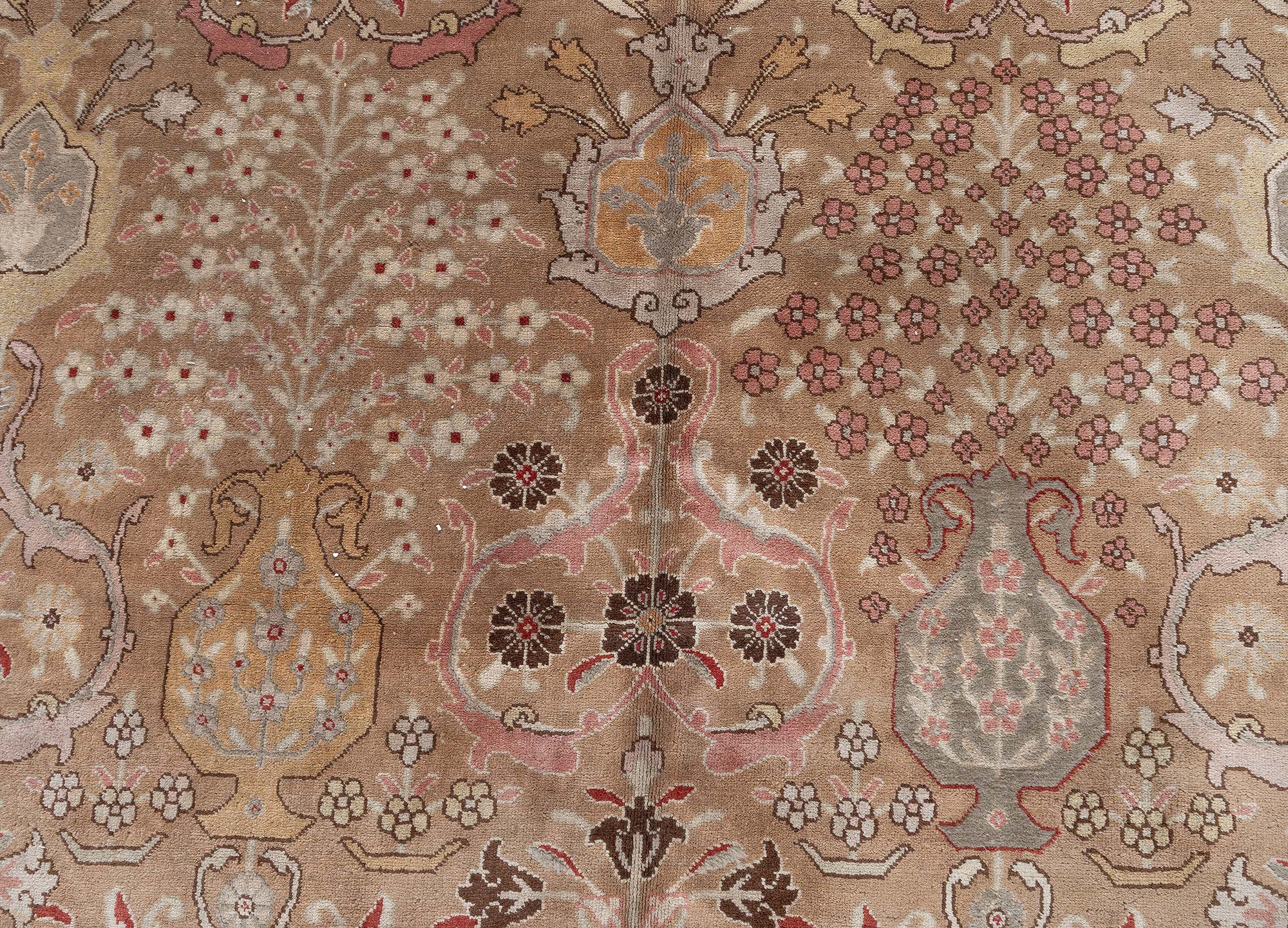 Antique Tabriz Floral Hand-Knotted Wool Rug BB9224 Antique Tabriz Floral Hand-Knotted Wool Rug BB9224