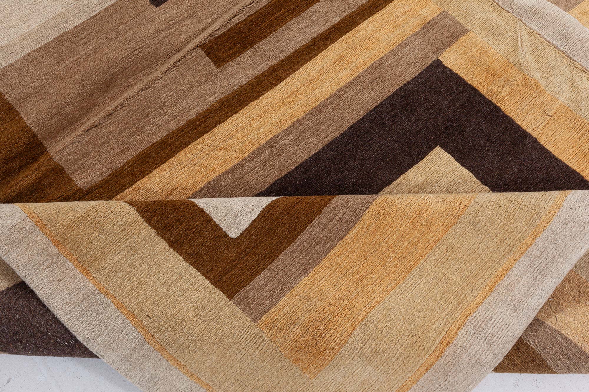 Modern Art Deco-Inspired Wool Rug N10944 Modern Art Deco-Inspired Wool Rug N10944