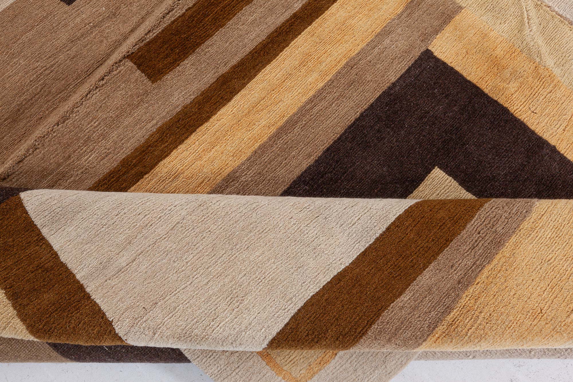 Modern Art Deco-Inspired Wool Rug N10944 Modern Art Deco-Inspired Wool Rug N10944