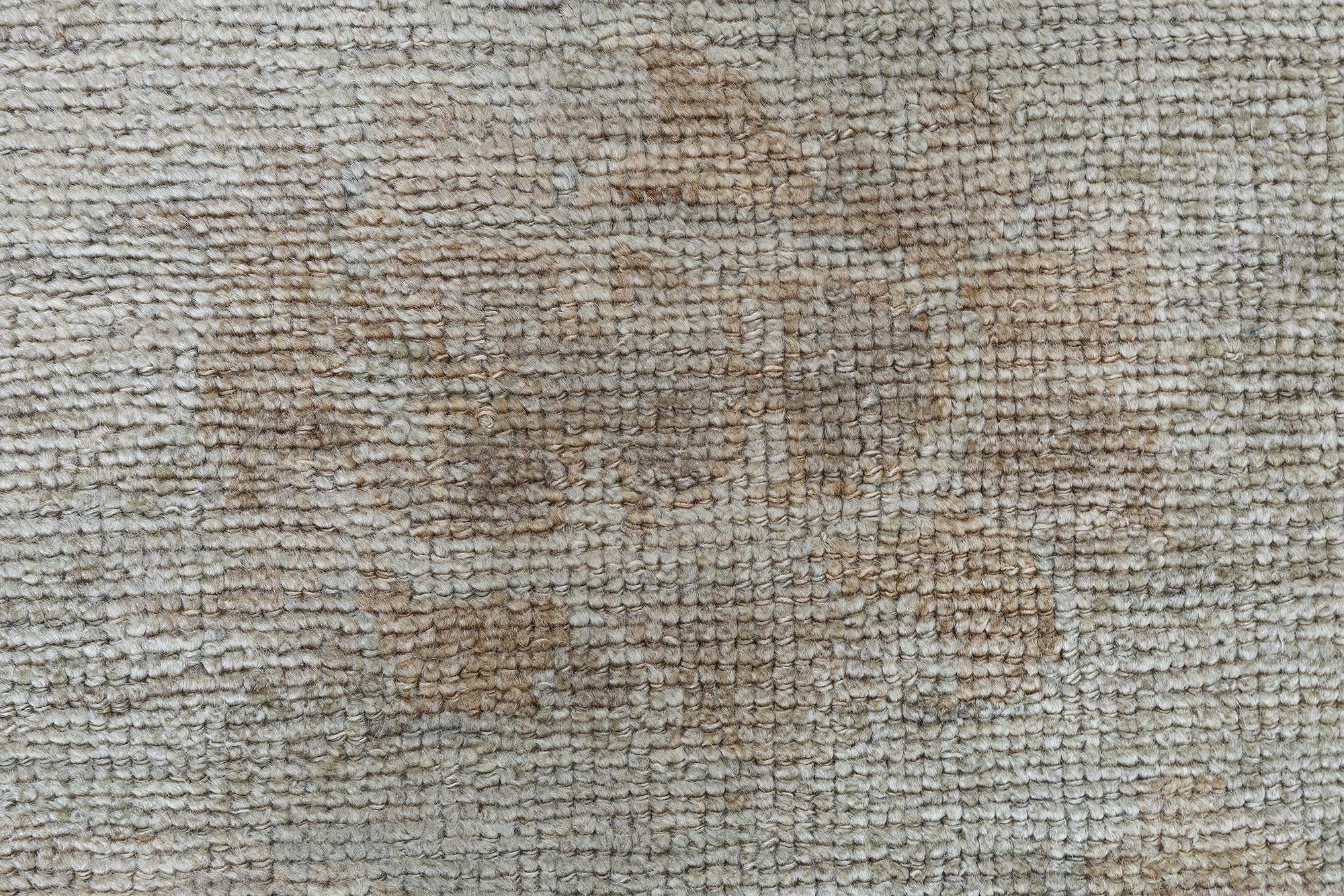 Floral-Inspired Traditional Rug Rose Pattern Light Gray With Soft Beige Hand-Knotted Wool “Rosaline” N11071 Floral-Inspired Traditional Rug Rose Pattern Light Gray With Soft Beige Hand-Knotted Wool “Rosaline” N11071