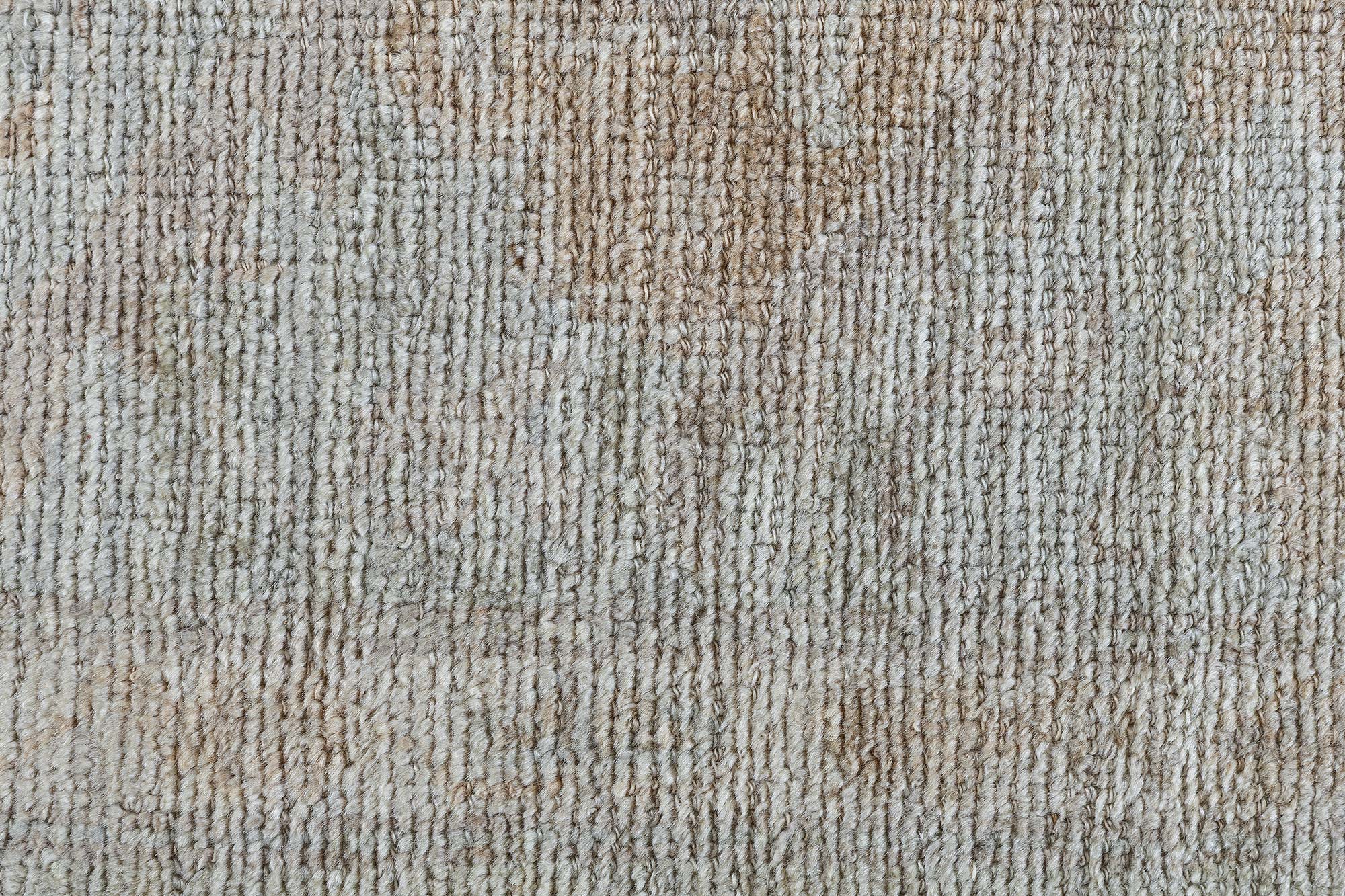 Floral-Inspired Traditional Rug Rose Pattern Light Gray With Soft Beige Hand-Knotted Wool “Rosaline” N11071 Floral-Inspired Traditional Rug Rose Pattern Light Gray With Soft Beige Hand-Knotted Wool “Rosaline” N11071