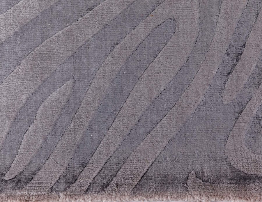 Doris Leslie Blau Collection Modern Animal Print Gray Rug N12724