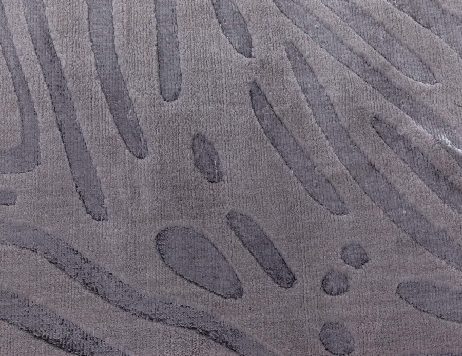 Doris Leslie Blau Collection Modern Animal Print Gray Rug N12724