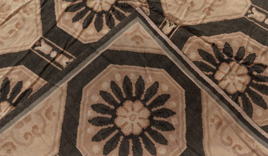 Doris Leslie Blau Collection Oversized Bessarabian Flower Design Rug N12769