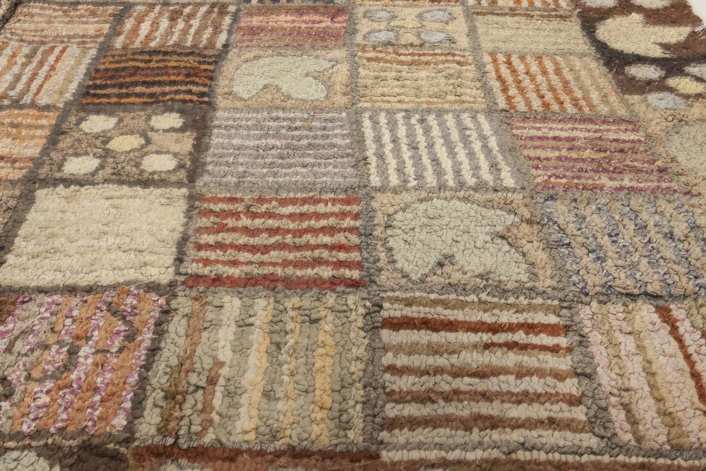 Mid-20th century Colorful American Hooked Wool Rug BB3578