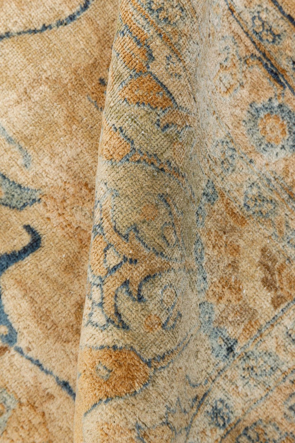 Fine Persian Tabriz Brown, Blue Hand Knotted Wool Carpet BB2851