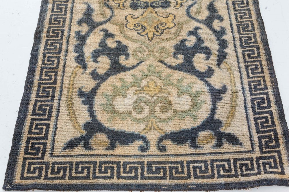 Mid-20th Century Floral Beige, Blue, Green, Yellow Japanese Handwoven Wool Rug BB7432