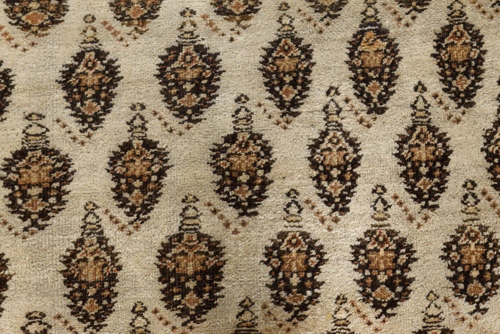 High-quality Indian Amritsar Hand Knotted Wool Carpet in Brown and Beige BB7460