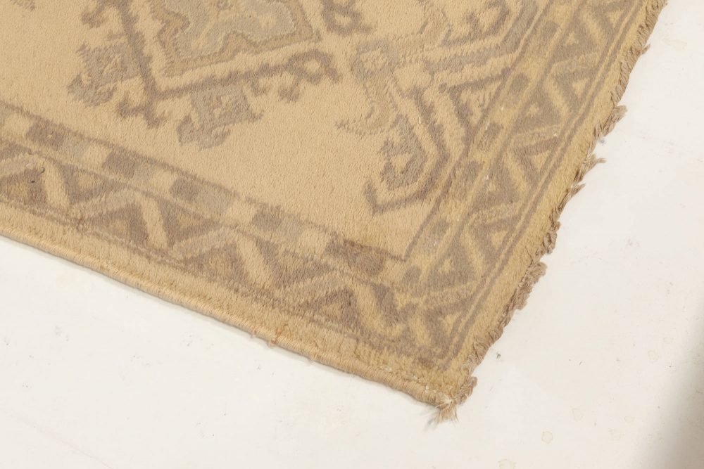One-of-a-kind Antique Oushak Handmade Wool Runner BB5248