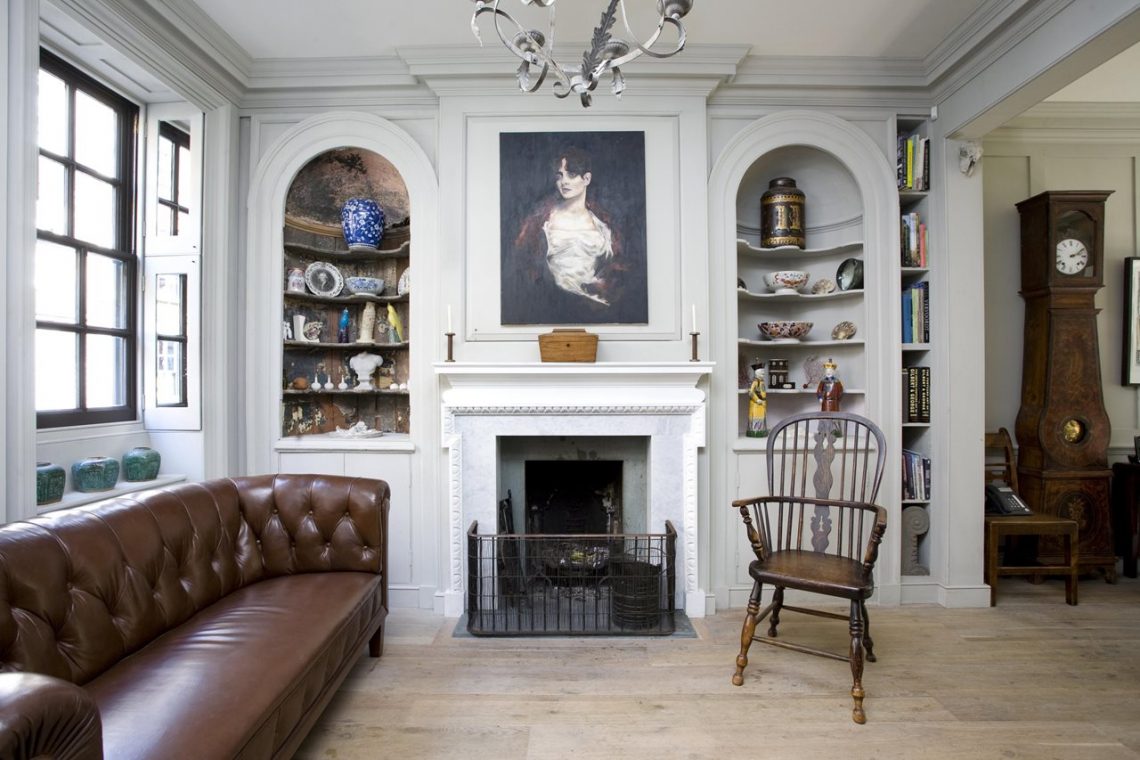 english victorian interior decor living room