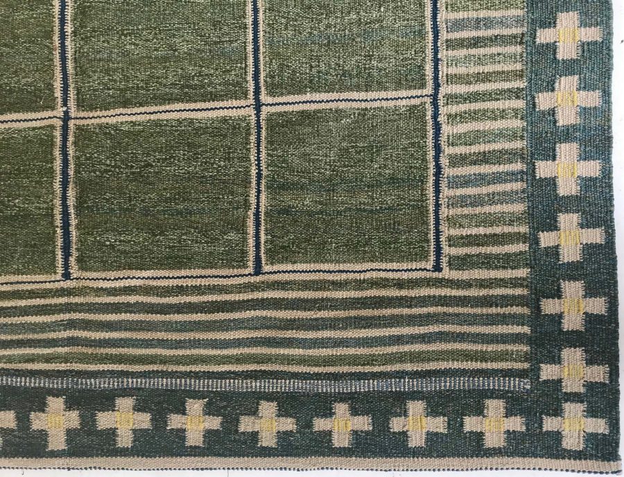 Green Swedish Designed Rug N11548