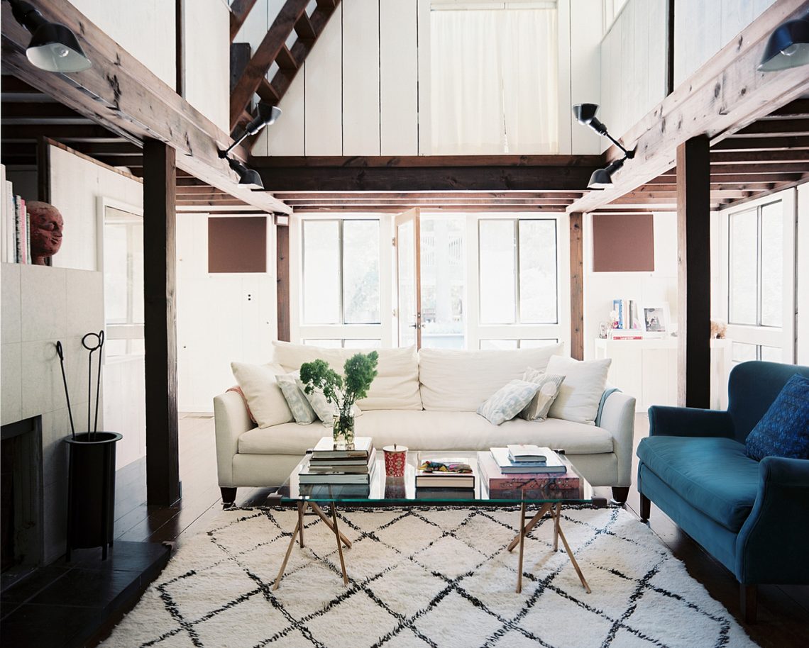 Moroccan rugs, Moroccan rug, white living room, glamour living room, elegant interior, white interior