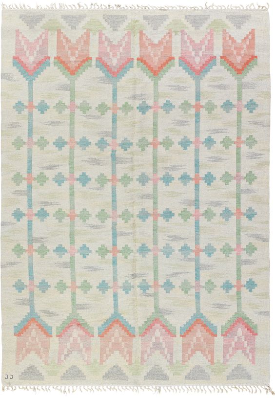 Scandinavian rug, Scandinavian rugs, floral rug, floral rugs, flower pattern rug, Scandinavian decor, Scandinavian interior, pastel rug