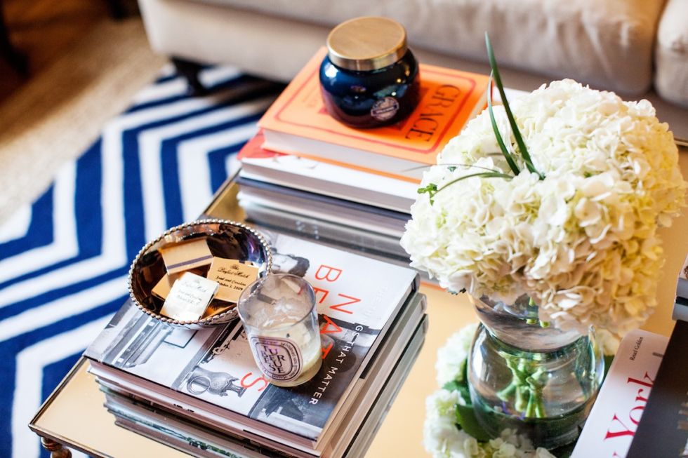 coffee table styling, interior decor, interior decorating, living room decor, living room decorating, glamour interior, glamour decor