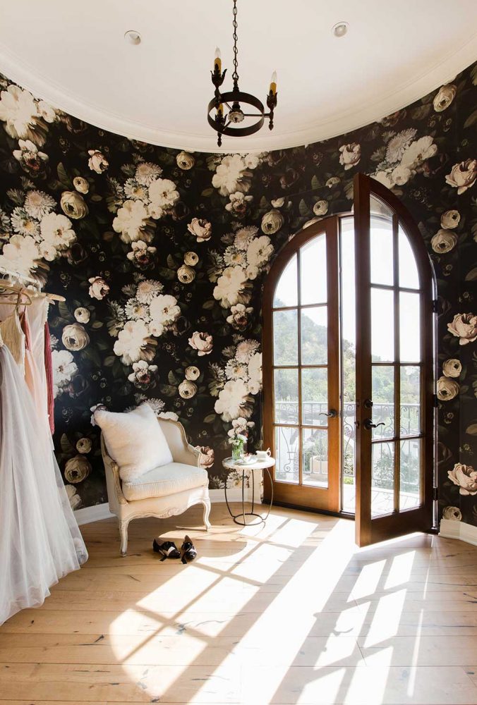 lauren conrad interior decor bedroom interior decor, floral wallpaper, flower wallpaper, glamour interior