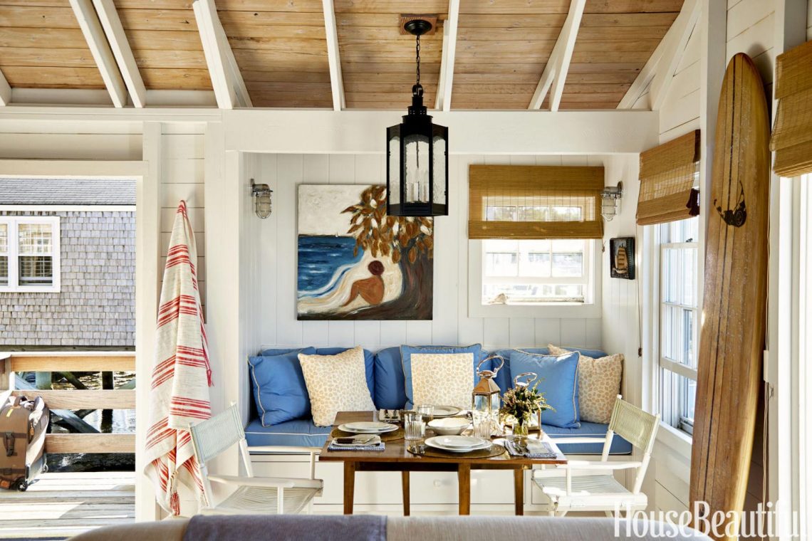 coastal-decorr-beach-house-living-room-decor