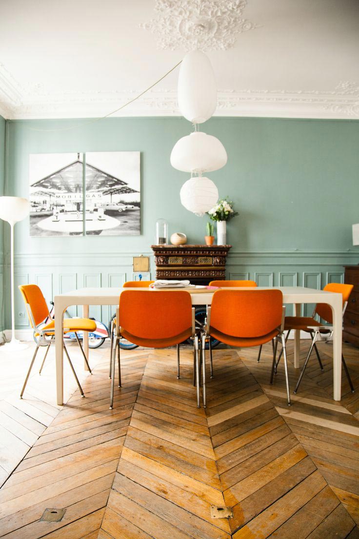 5 Ways To Make A Large Room Feel Comfy