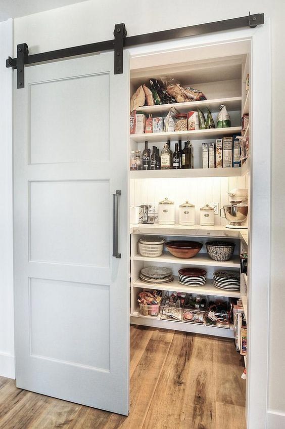 5 Ways to Style an ‘Anne with an E’ Inspired Farmhouse Kitchen 5 Ways to Style an ‘Anne with an E’ Inspired Farmhouse Kitchen