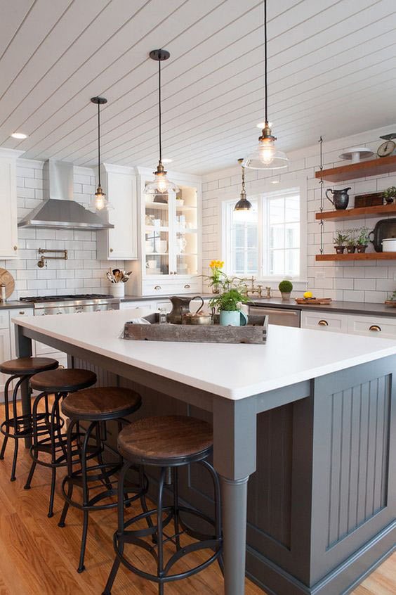 farmhouse kitchen, rustic dining room