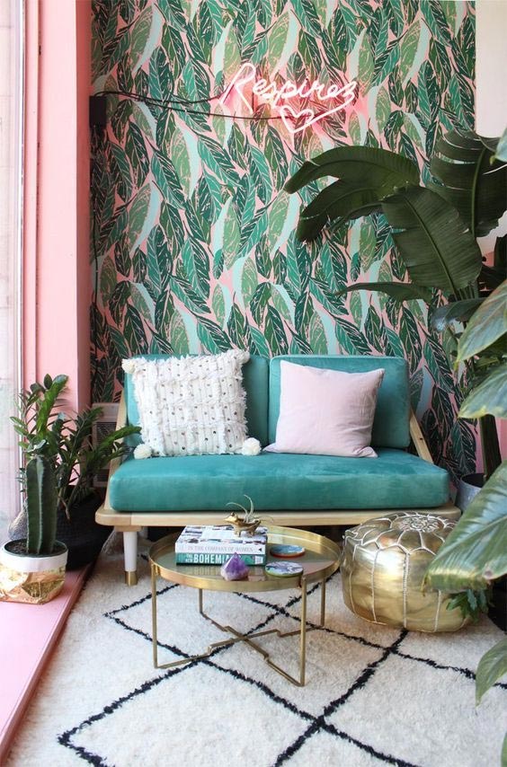 california cool decor, boho interior, vintage rug, beach house