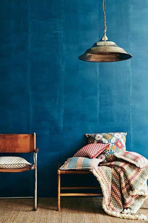 sherwin-williams-color-of-2018-oceanside-blue-interior-decor-blue-wall-paint.
