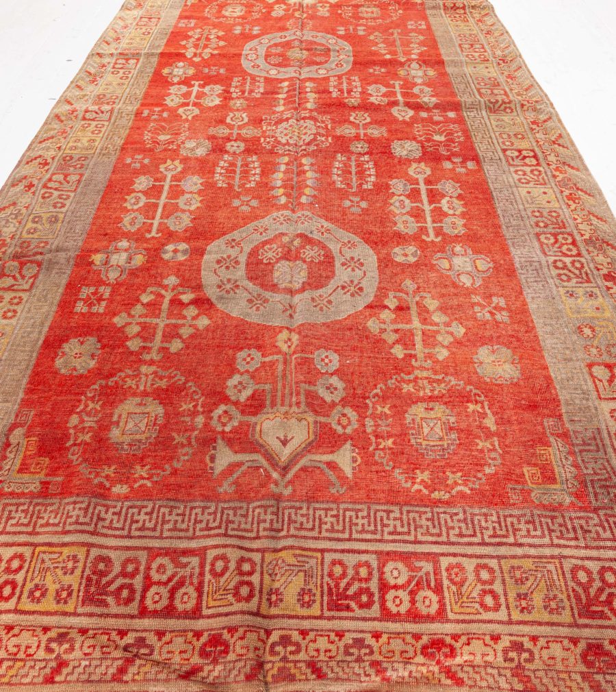 High-quality Red Samarkand, Khotan Hand Knotted Wool Rug BB6420